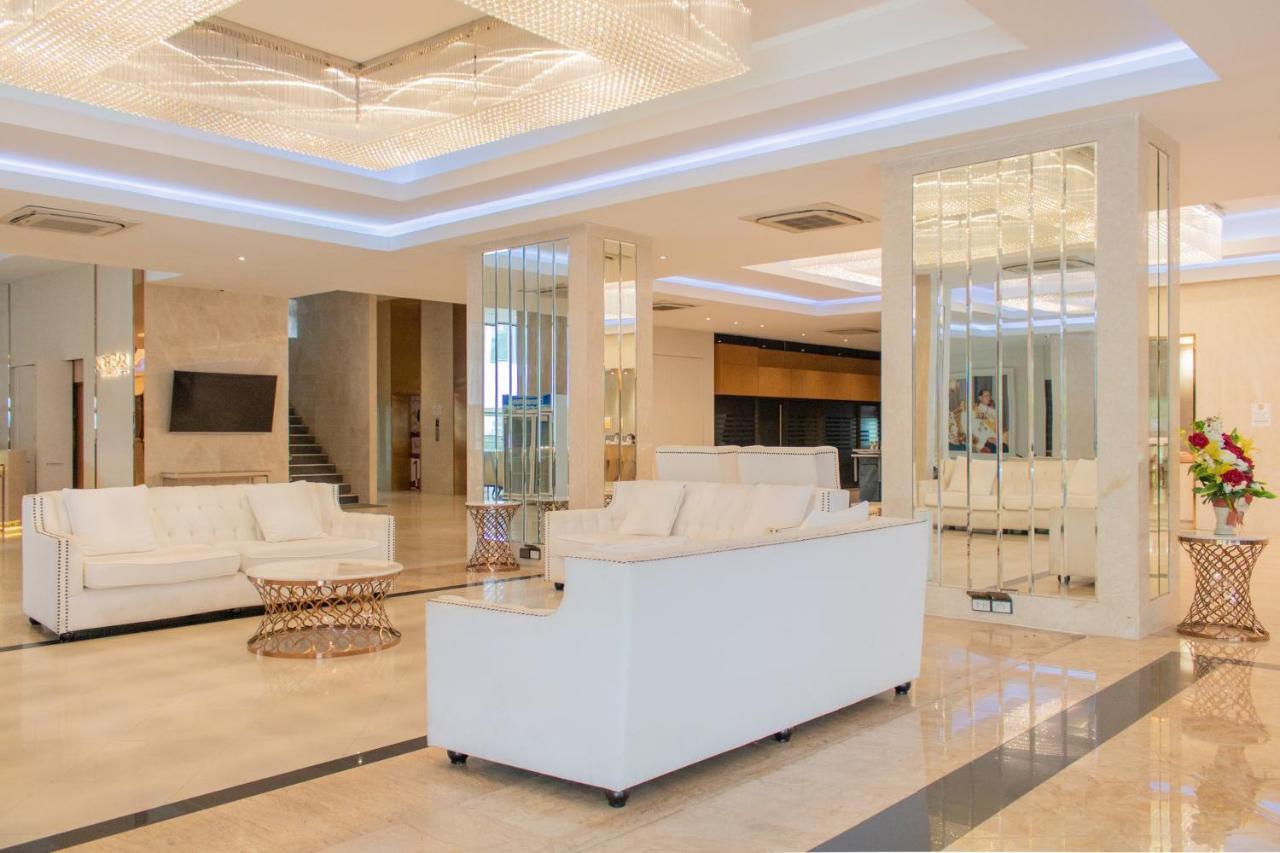 Avana Hotel And Convention Centre Sha Extra Plus バンコク都 エクステリア 写真
